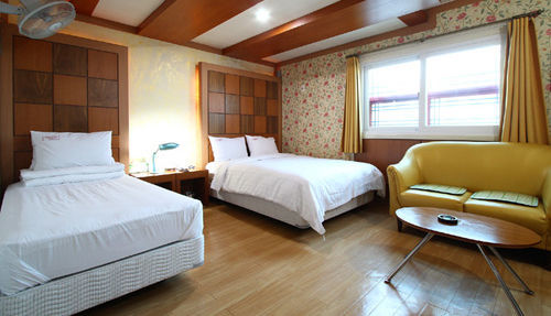 Cherbourg Hotel Cheonan Exterior photo